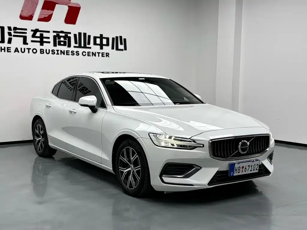 Volvo S60 2023 из CN, фото 10