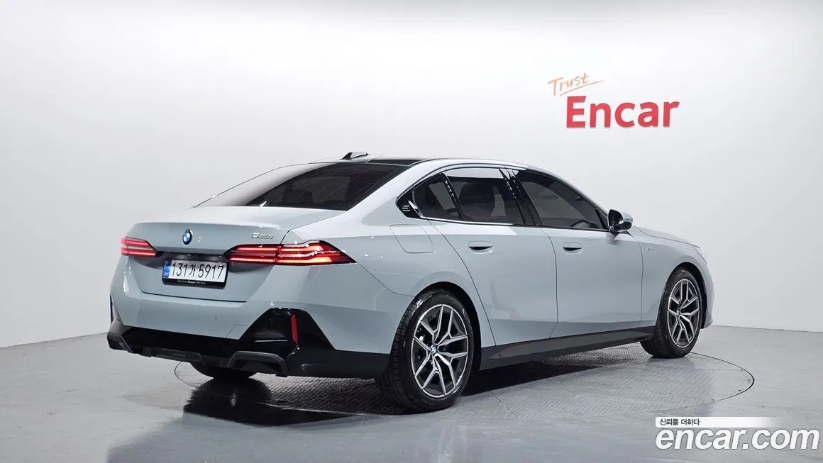 BMW 5-Series 2025 из KR, фото 4