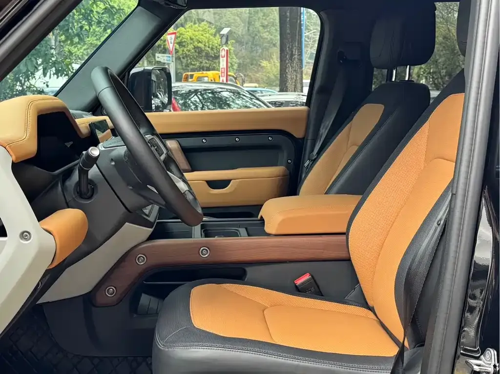 Land Rover Defender 2024 из CN, фото 3