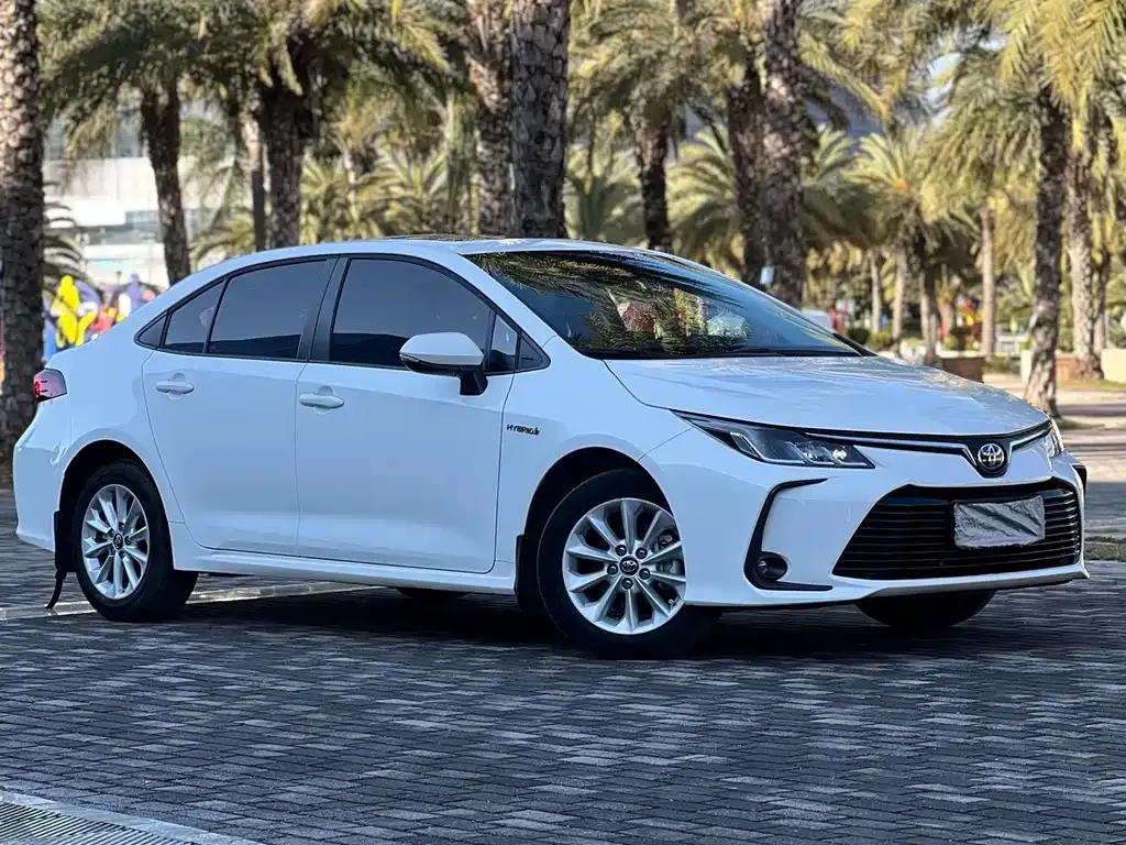 Toyota Corolla 2023 из CN, фото 10