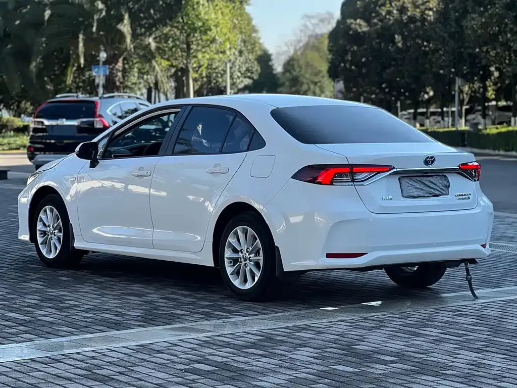 Toyota Corolla 2023 из CN, фото 9
