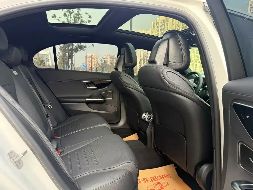 Mercedes-Benz C-Class 2025 из CN, фото 3