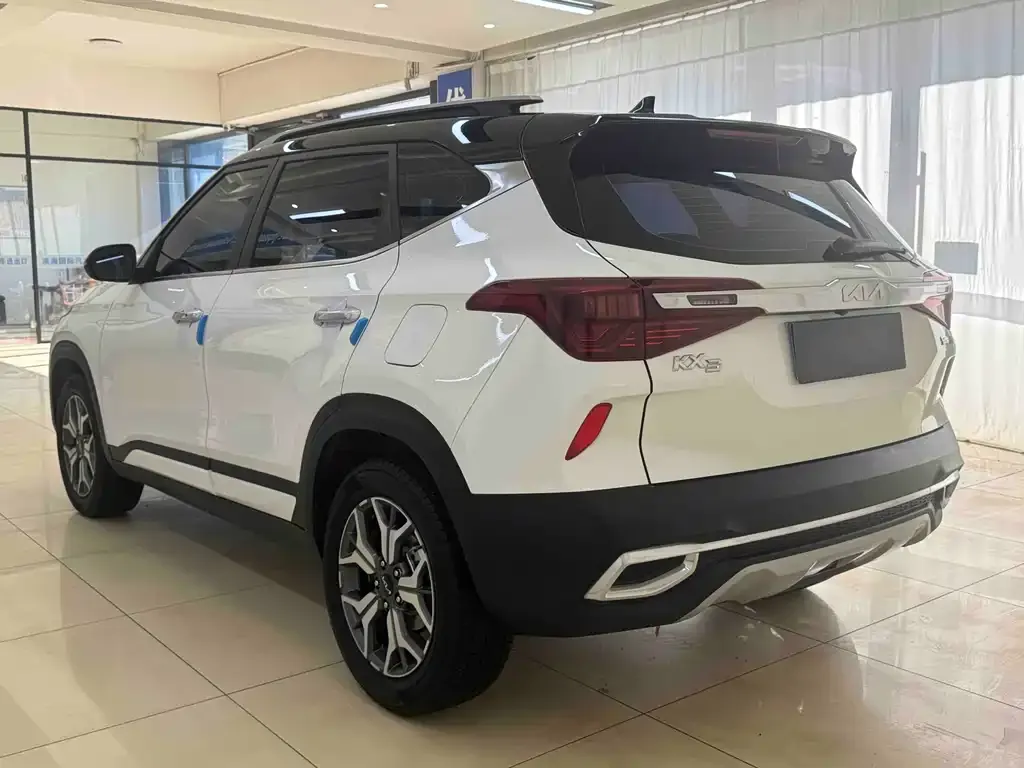 Kia KX3 2022 из CN, фото 4