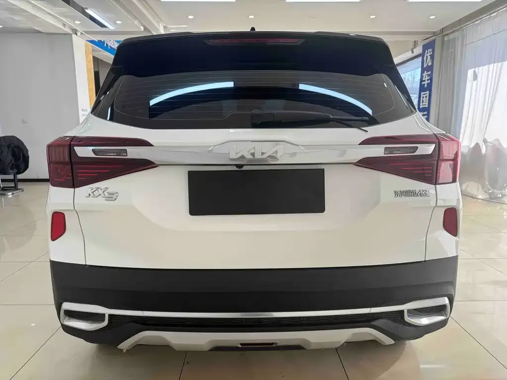 Kia KX3 2022 из CN, фото 2