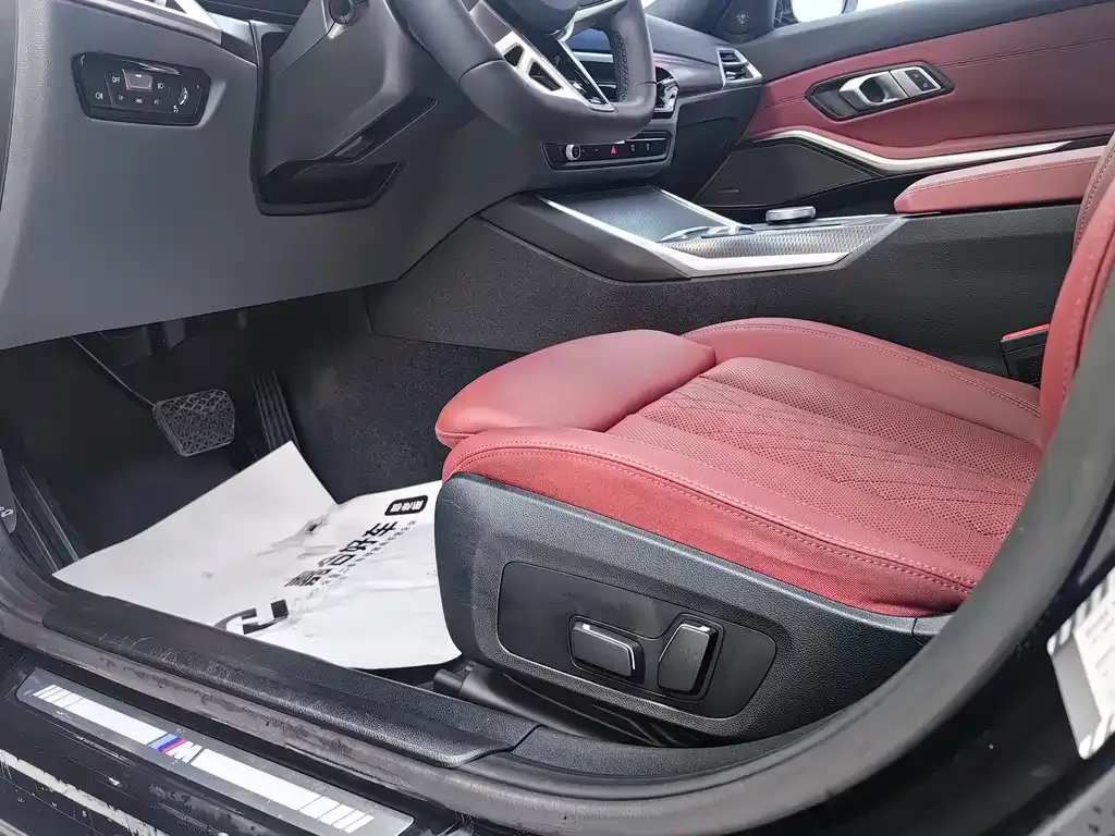 BMW 3 Series 2024 из CN, фото 4