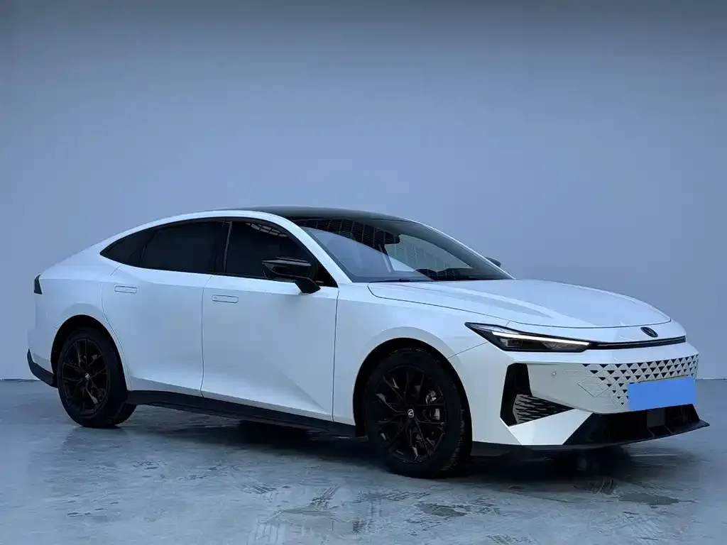 Changan UNI-V 2025 из CN, фото 6