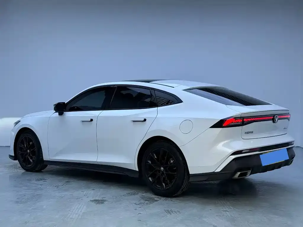 Changan UNI-V 2025 из CN, фото 3