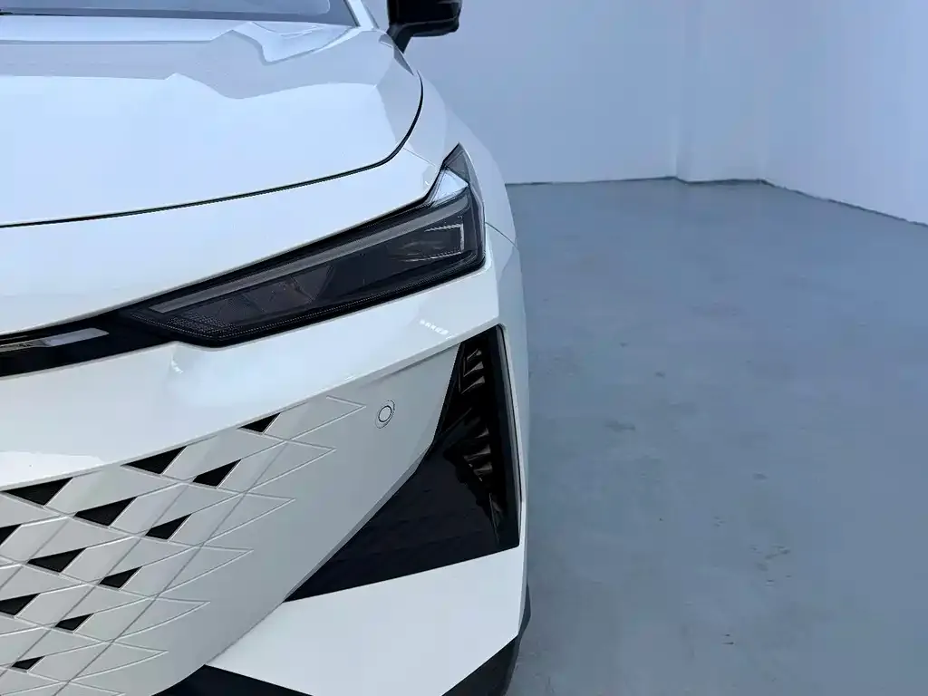Changan UNI-V 2025 из CN, фото 10