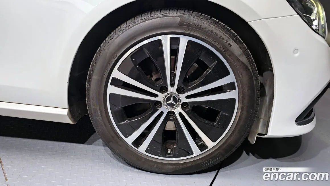 Mercedes-Benz E-Class 2021 из KR, фото 8