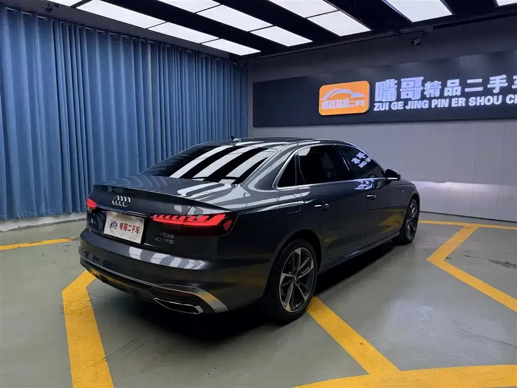 Audi A4L 2022 из CN, фото 5