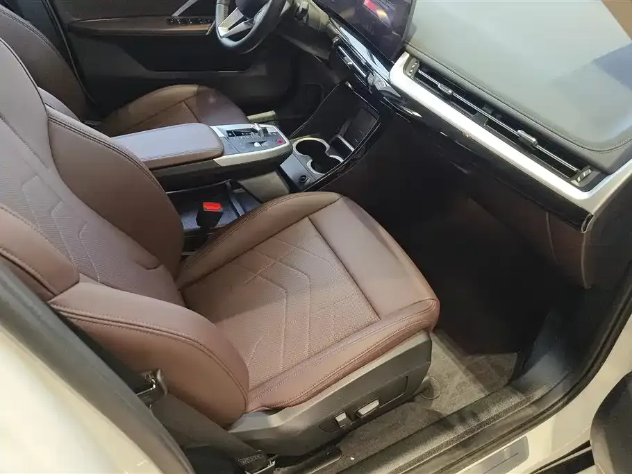 BMW X1 2024 из CN, фото 8