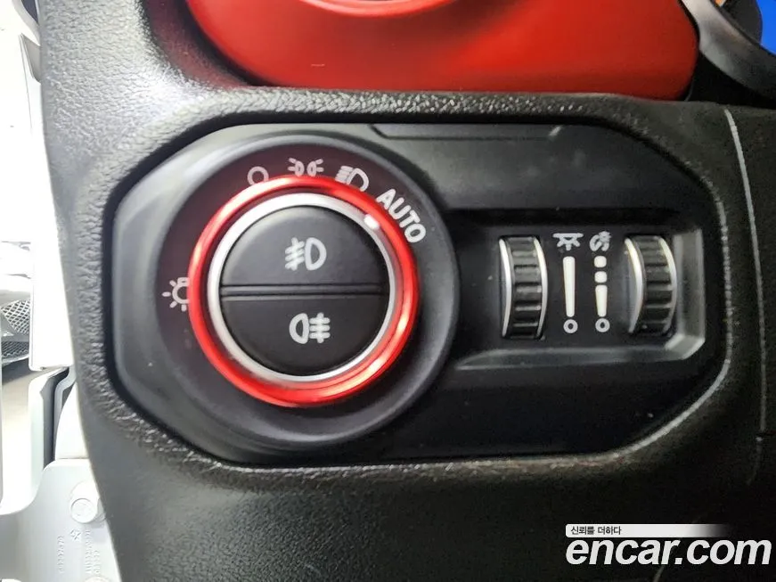 Jeep Wrangler 2023 из KR, фото 4
