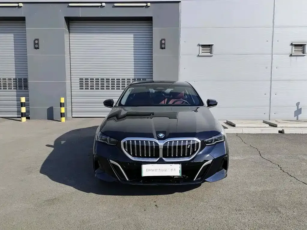 BMW i5 2025 из CN, фото 3