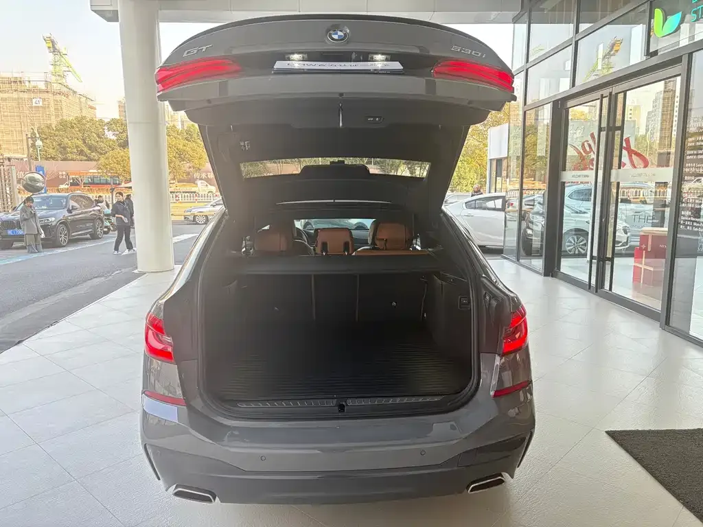 BMW 6 Series GT 2022 из CN, фото 4