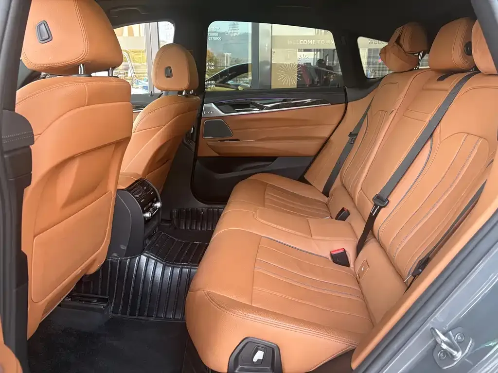 BMW 6 Series GT 2022 из CN, фото 7