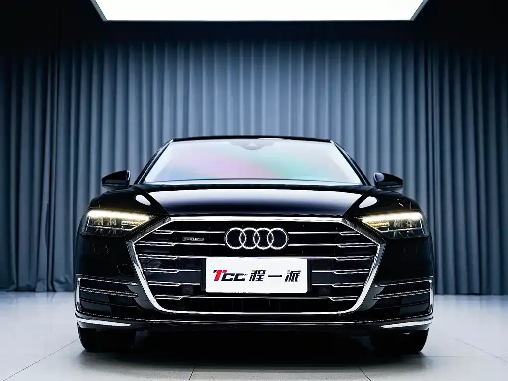 Audi A8 2021 из CN, фото 6