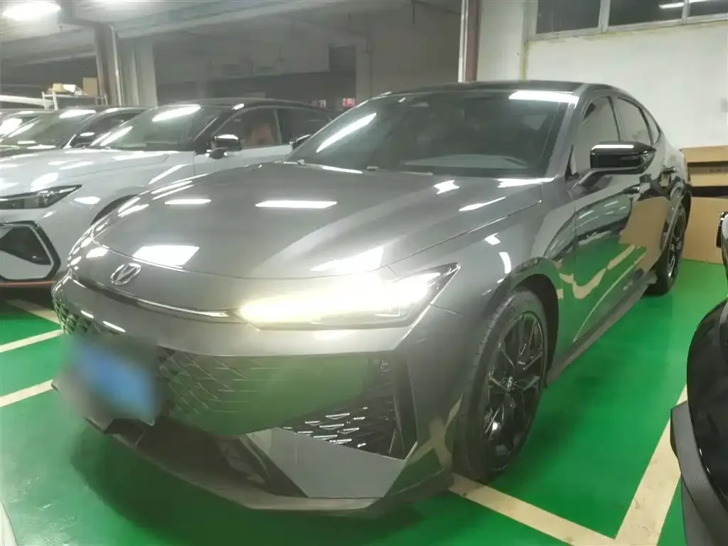 Changan UNI-V 2024 из CN, фото 1