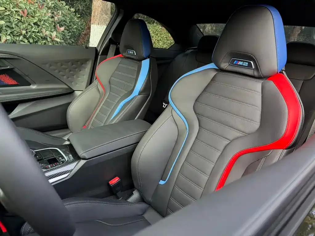 BMW M2 2025 из CN, фото 3