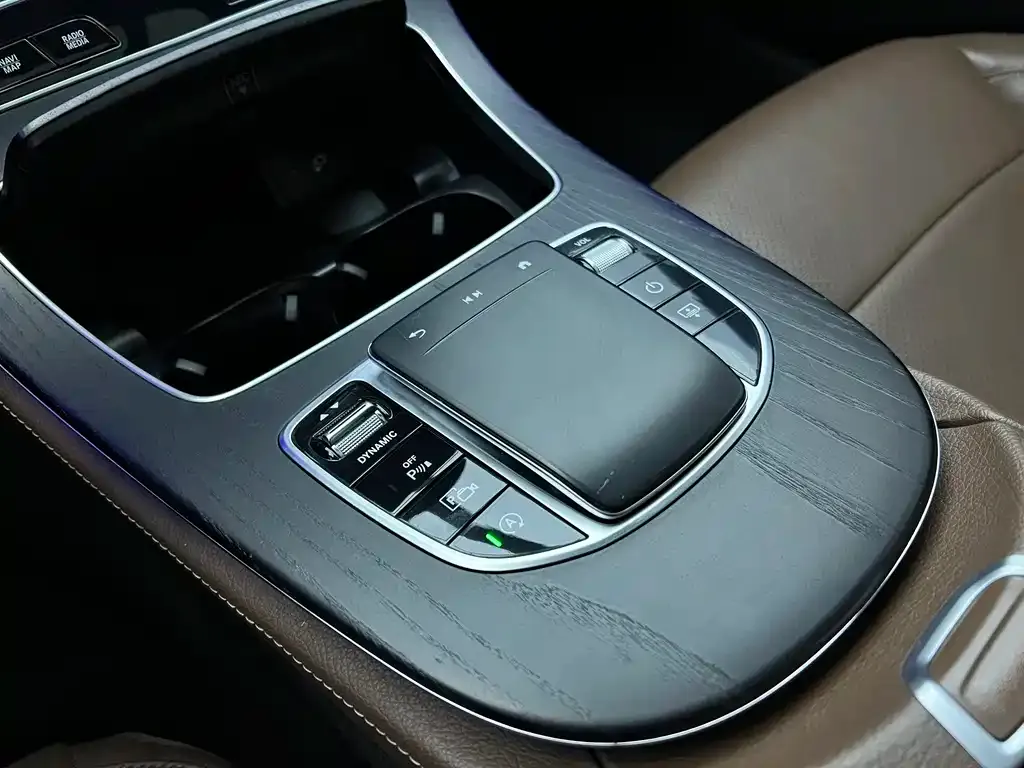 Mercedes-Benz E-Class 2021 из CN, фото 5