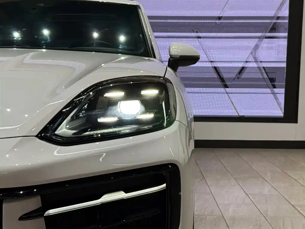 Porsche Cayenne 2024 из CN, фото 3