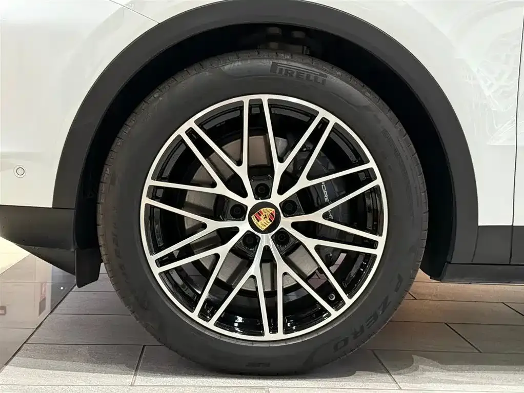 Porsche Cayenne 2024 из CN, фото 10