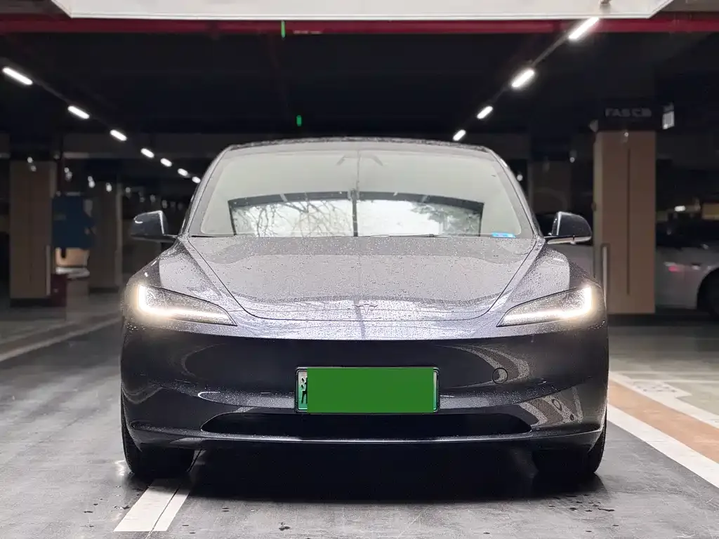 Tesla Model 3 — фото 8