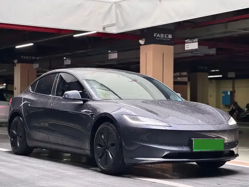 Tesla Model 3 — фото 5