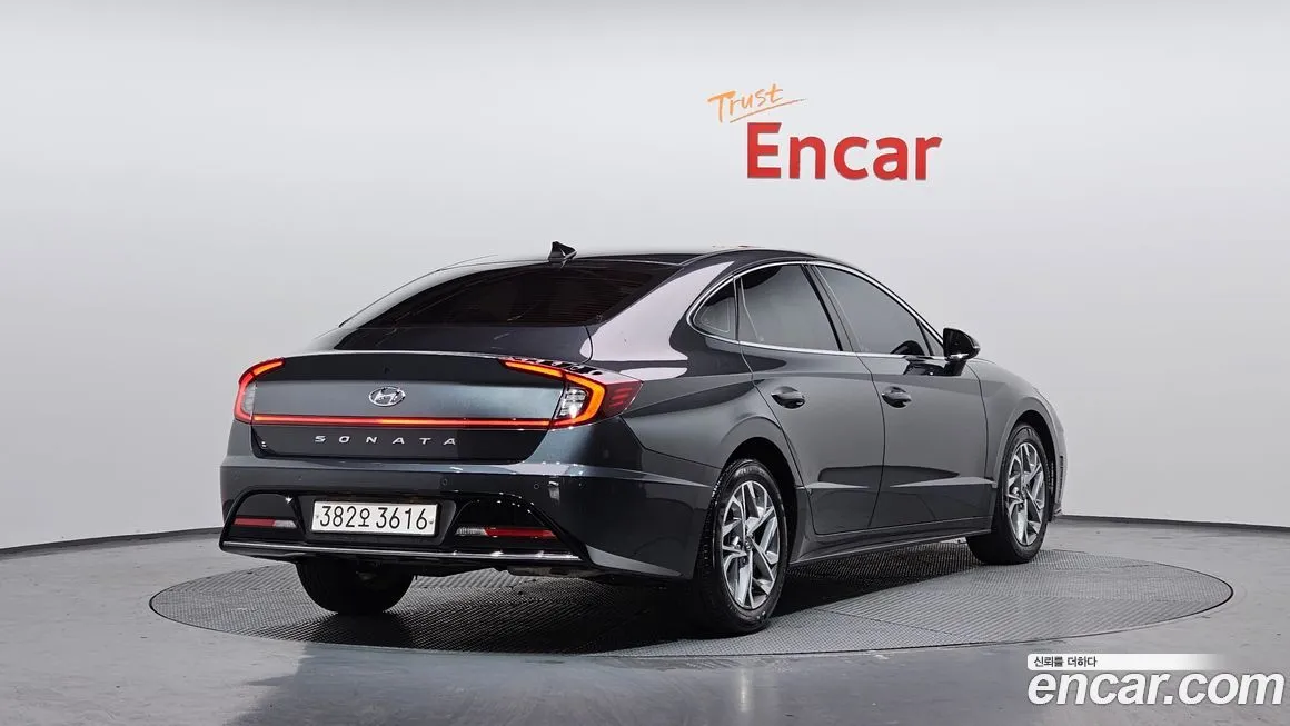 Hyundai Sonata 2023 из KR, фото 3