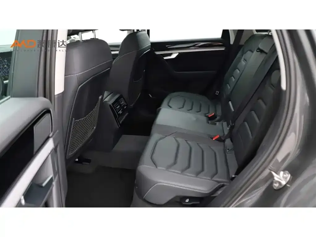Volkswagen Touareg 2021 из CN, фото 2