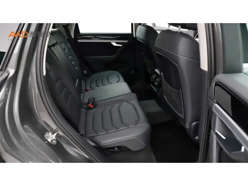 Volkswagen Touareg 2021 из CN, фото 9