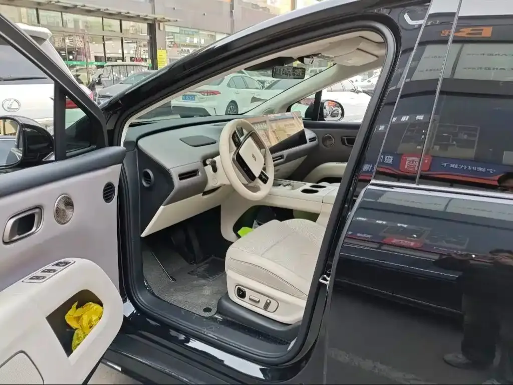 Li Auto i8 2025 из CN, фото 7