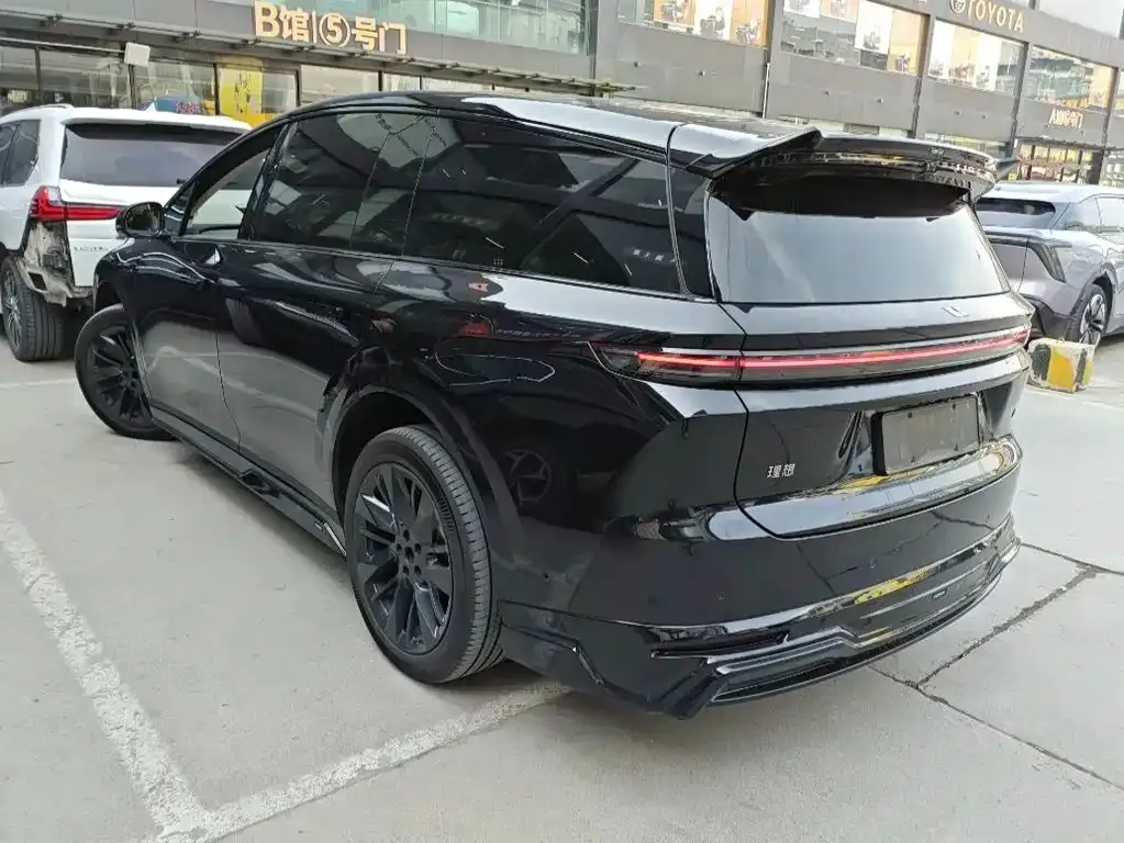 Li Auto i8 2025 из CN, фото 4