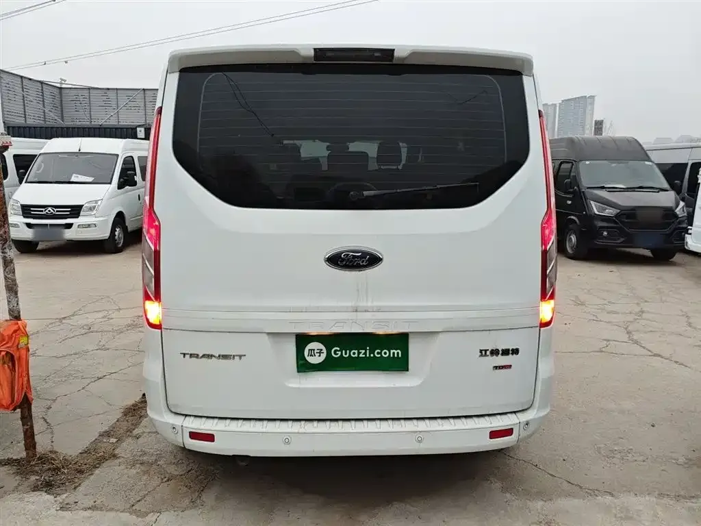 Ford Transit 2023 из CN, фото 6