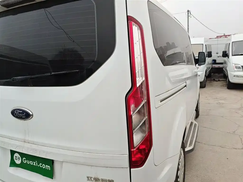 Ford Transit 2023 из CN, фото 9