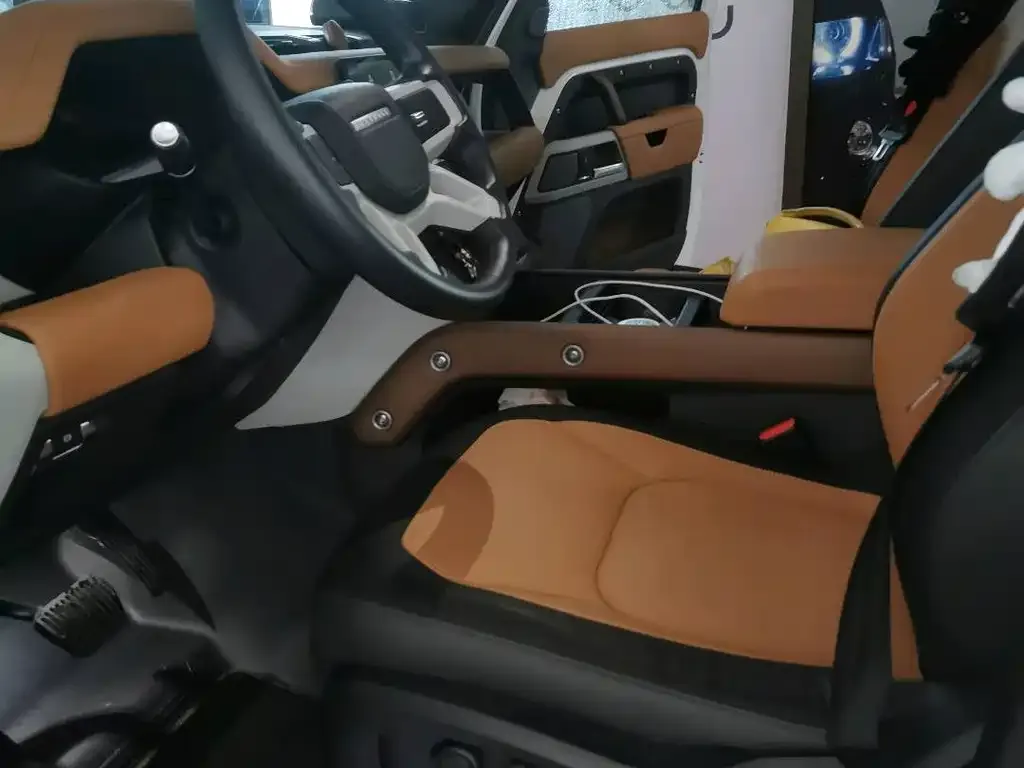 Land Rover Defender 2024 из CN, фото 3