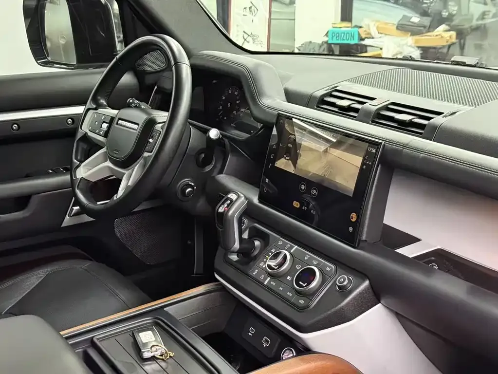 Land Rover Defender 2023 из CN, фото 6