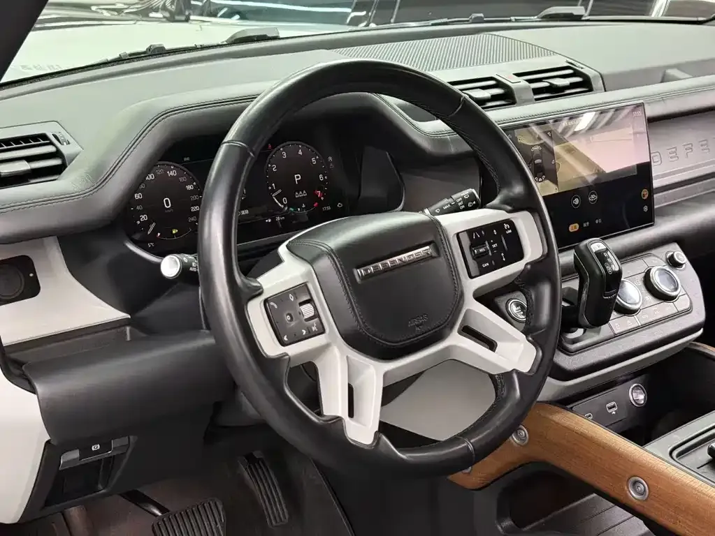 Land Rover Defender 2023 из CN, фото 4