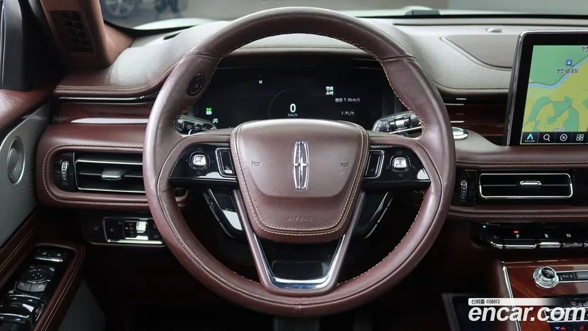 Lincoln Aviator — фото 8