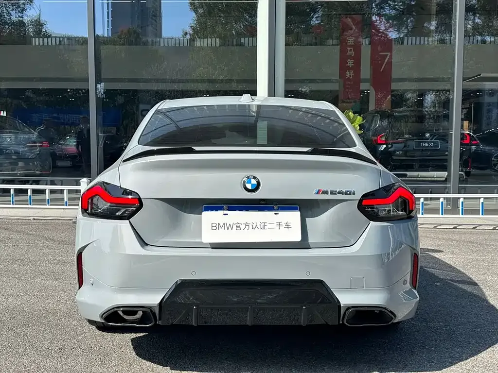 BMW M240i — фото 8
