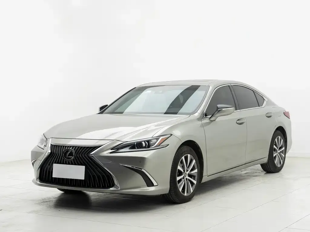 Lexus ES 2021 из CN, фото 1