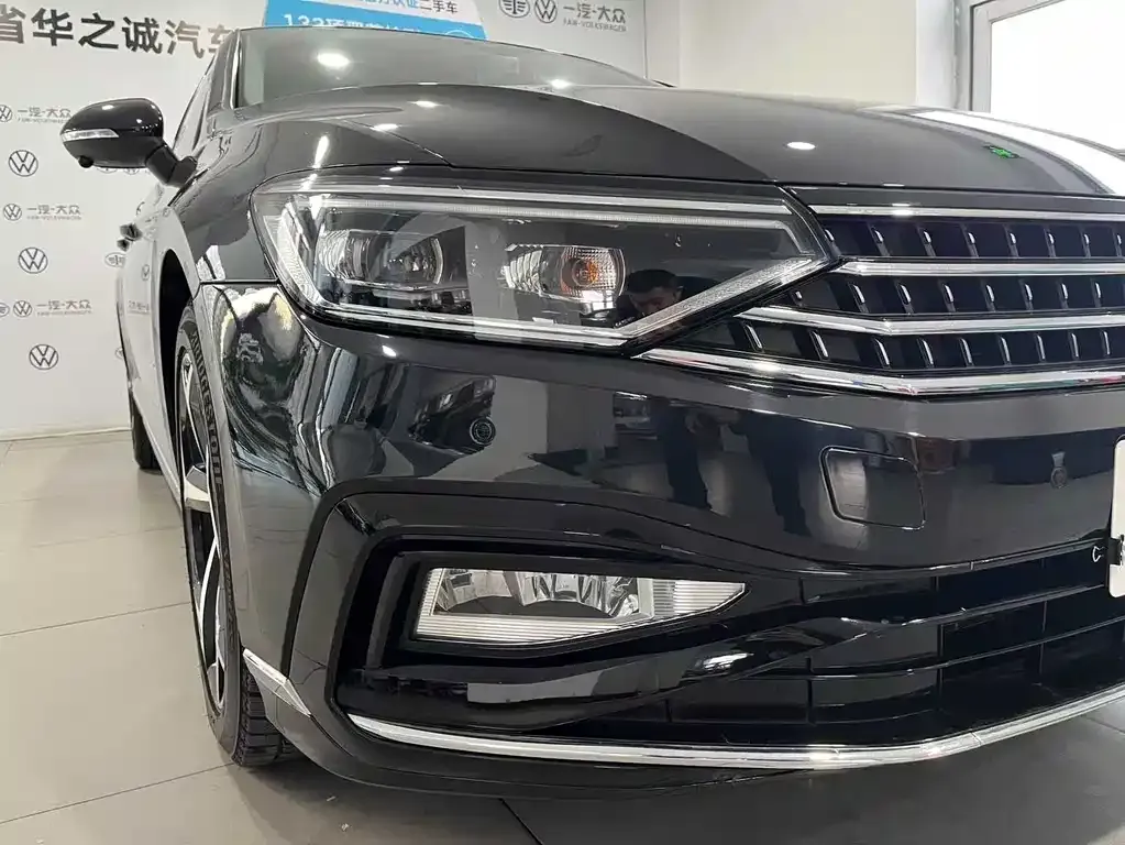 Volkswagen Magotan 2024 из CN, фото 5