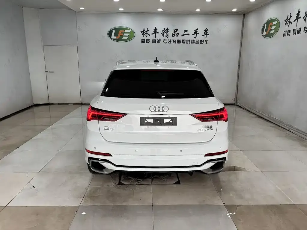 Audi Q3 2023 из CN, фото 6