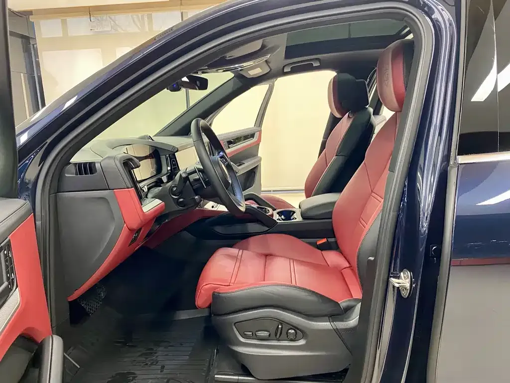 Porsche Cayenne 2024 из CN, фото 8