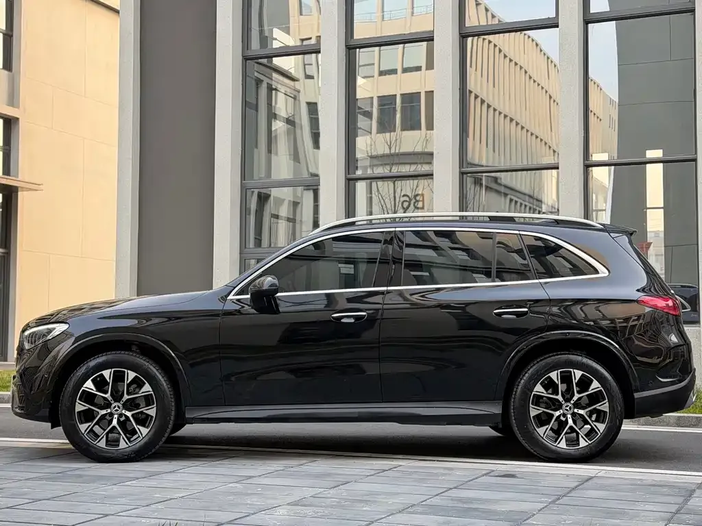 Mercedes-Benz GLC 2024 из CN, фото 8