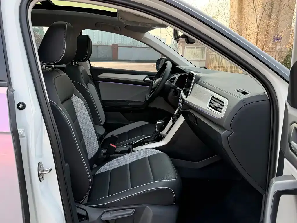 Volkswagen T-Roc 2024 из CN, фото 7