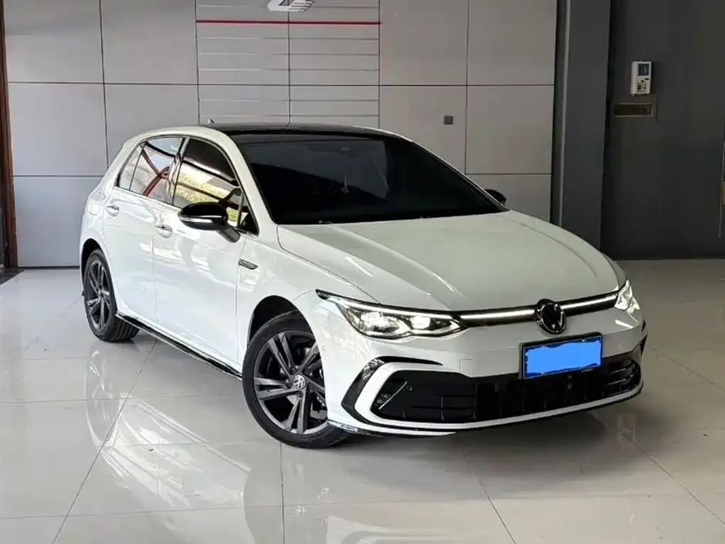 Volkswagen Golf 2022 из CN, фото 2
