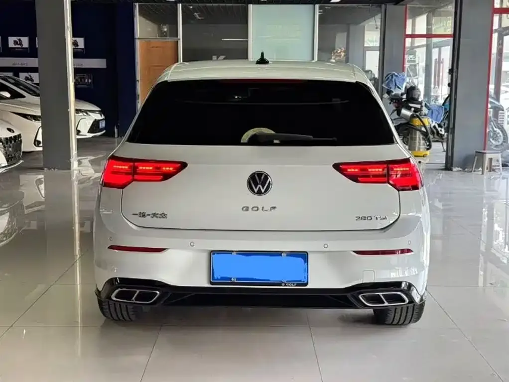 Volkswagen Golf 2022 из CN, фото 10