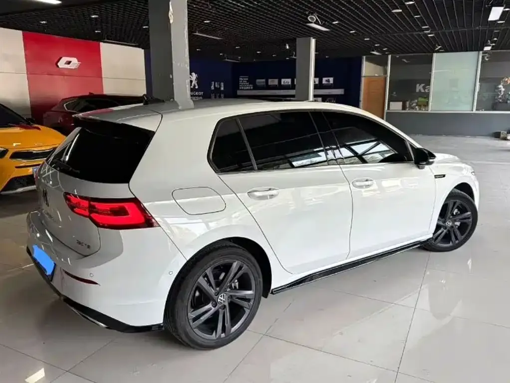 Volkswagen Golf 2022 из CN, фото 6