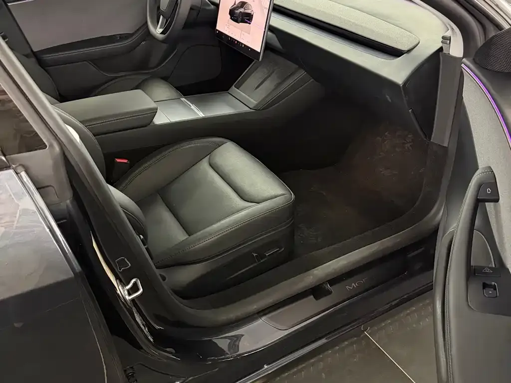 Tesla Model 3 2025 из CN, фото 3