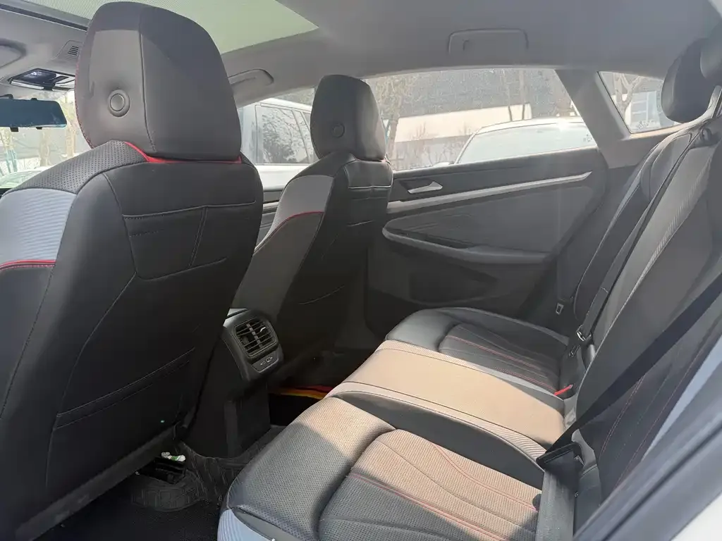 Volkswagen Lamando 2023 из CN, фото 3